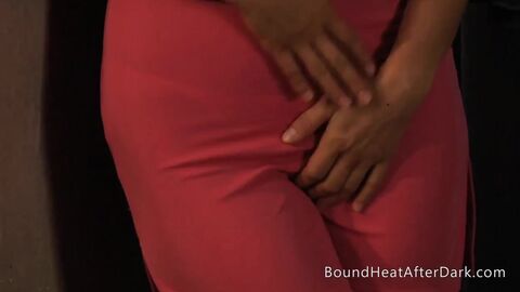 HD видео, бдсм, вуайерист, девушка мастурбирует, лесбиянки, оргазм